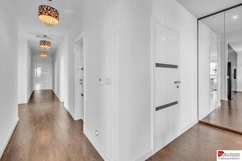 Predaj, Luxusný 4 izbový byt, 180 m2 + 25 m2, Condominium Re - 6