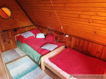 Chata uprostred lesa neďaleko viacerých lyžiarskych stredí - 6