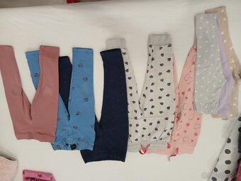 Balík oblečenia pre dievča 98/104 - 33 kusov - 6