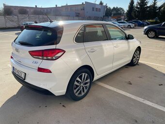 Hyundai i30 1.4 T-GDi Family 7DCT - 6