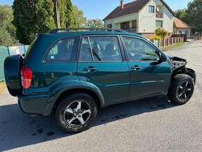 Rozpredam Toyota Rav4 2.0D 85kw 2003 - 6