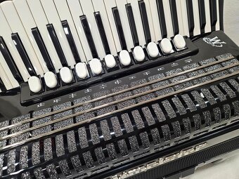 akordeon Weltmeister Saphir 120 basovy - 6