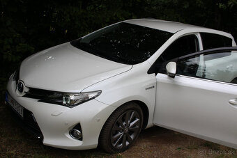 Toyota auris hybrid 1,8 - 6