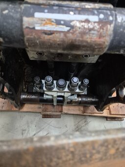 Hyundai HX145LCR OilQuick + drapak - 6