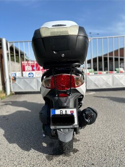 SYM GTS 300i - 6