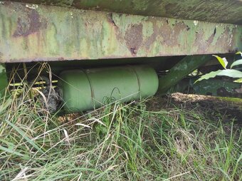 Podvozok na vlečku za traktor. - 6