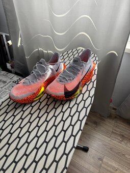 bežecké tenisky alphafly 3 a Adidas adizero Prime X 2 Strung - 6
