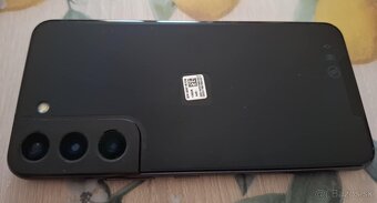 Samsung Galaxy S22 - 6