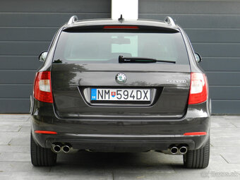 Škoda Superb Combi 3.6 FSI V6 4x4 Elegance DSG - 6