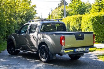 Nissan Navara DoubleCab 3.0 V6 dCi Platinum A/T Long Košice - 6