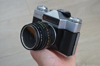 RETRO FOTOAPARÁT Zenit-E + Helios 44-2 + príslušenstvo - 6