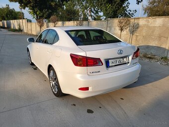 Lexus IS220d - 6