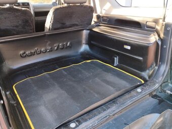 Suzuki Jimmy 4x4 - 6