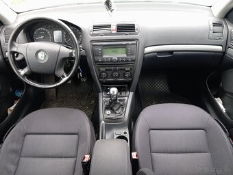 Škoda Octavia 1.6 benzín - 6