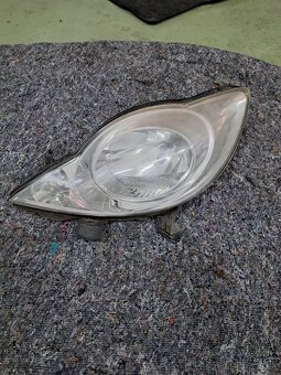 Peugeot 107 kapota, blatníky, přední světla, zadní okno - 6