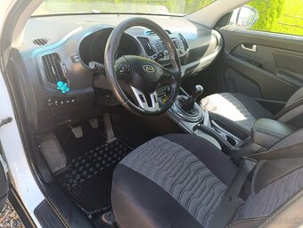 Kia Sportage 2,0 4x4 - 6