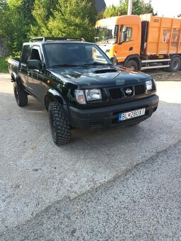 Nissan Navara D22 - 6