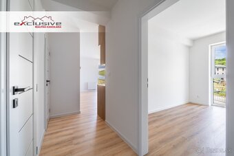 3 IZBOVÝ BYT – TRNKOV, 69 M², PARKOVACIE STÁTIE - 6