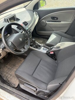 Renault Megane 1.5 dCi (r.v.2011) - 6