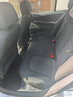 Predám Škoda Fabia 1.2 HTP - 6