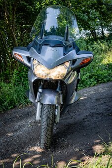 Honda st 1300 pan european - 6