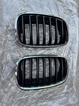 BMW ľadvinky - strieborná a čierna (X5 E70, X6 E71) - 6