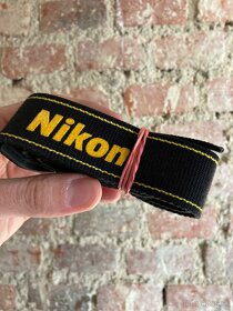 Nikon D3200 + AF Nikkor 18-55mm - 6