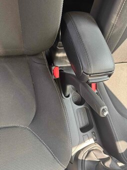 Renault Clio - 6