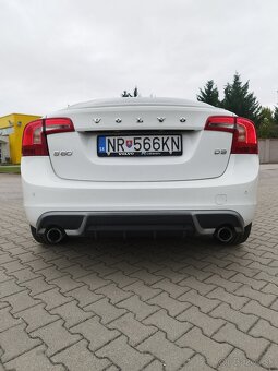 Volvo S60 D3 R-Design - 6