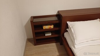 PREDÁM CELÚ posteľ MALM - 6