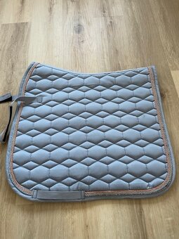 HKM drezúrna podsedlovka s ušaňou rosegold - 6