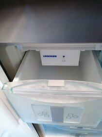 Predám diely z mrazničky Liebherr sbs 8496 - 6