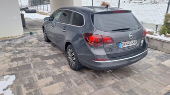 Opel Astra J sportstourer - 6