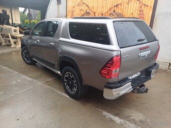 Toyota Hilux - 6
