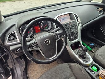 Opel Astra J 1.6 benzin LPG 2010 pojazdne - 6