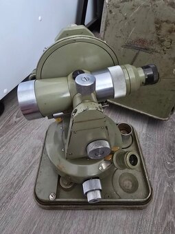Stary ceskoslovensky teodolit ( Meopata ) 300e - 6