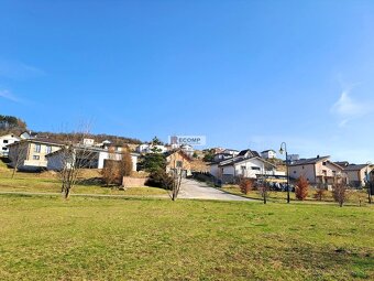 Pozemok pre výstavbu rodinného domu s TOP výhľadom 514 m2 v - 6