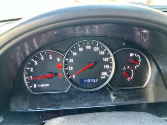 Suzuki Grand Vitara 2.0 TD - 6