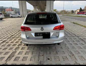 VOLKSWAGEN PASSAT B7 - 6