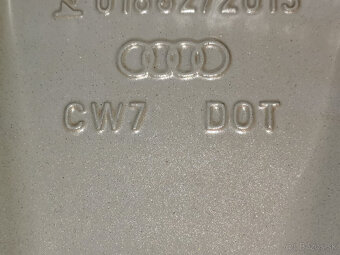 Audi Q4 e-tron - originál 19" alu s pneu - DOT 24 7+ mm - 6