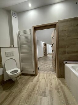 Prenájom 3.-izb.byt v centre Senca - 6