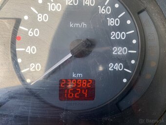 Predám Renault Thalia - 6