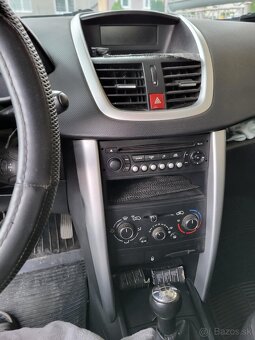 Peugeot 207 - 6