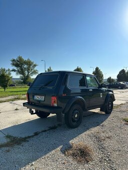 Lada Niva 4x4 - 6