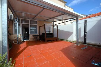 ☀Vodice(HR)-Zariadený 2 izbový apartmán s dvorom - 6