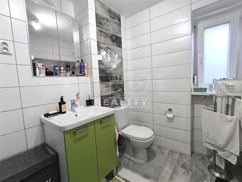 Rezervované Na predaj prerobený 2 izbový byt so... - 6