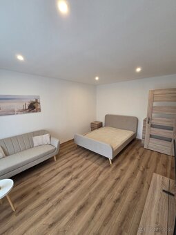 Na prenájom nový  1- izbový byt v Novom Meste nad Váhom - 6