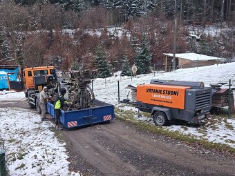 Vrtanie studni,čistenie airliftom. - 6