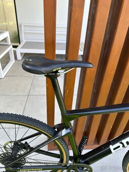 BMC URS One Carbon Black mat/ GRAVEL - 6
