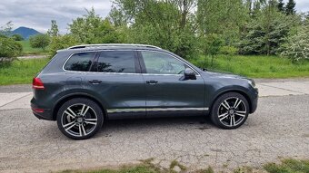VW Touareg 4,2 TDI - 6